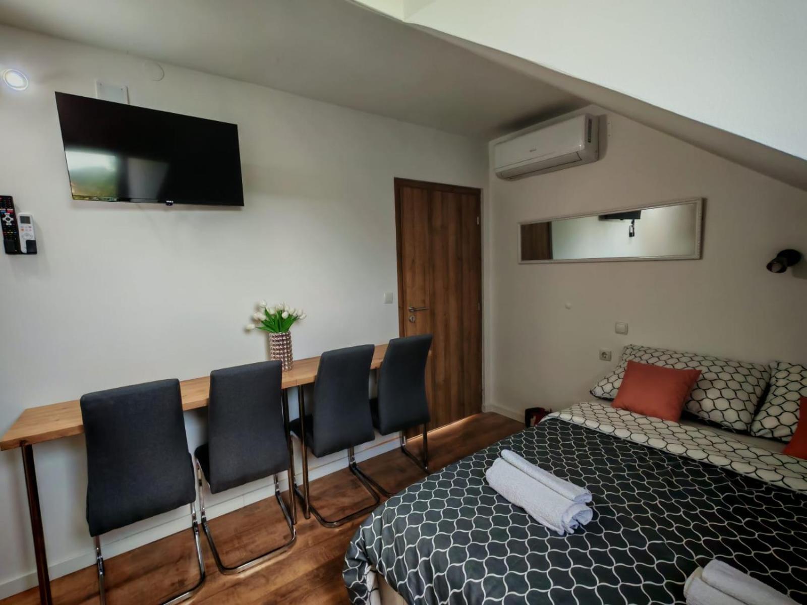 Guest House Gacka Rogic Otocac Bagian luar foto